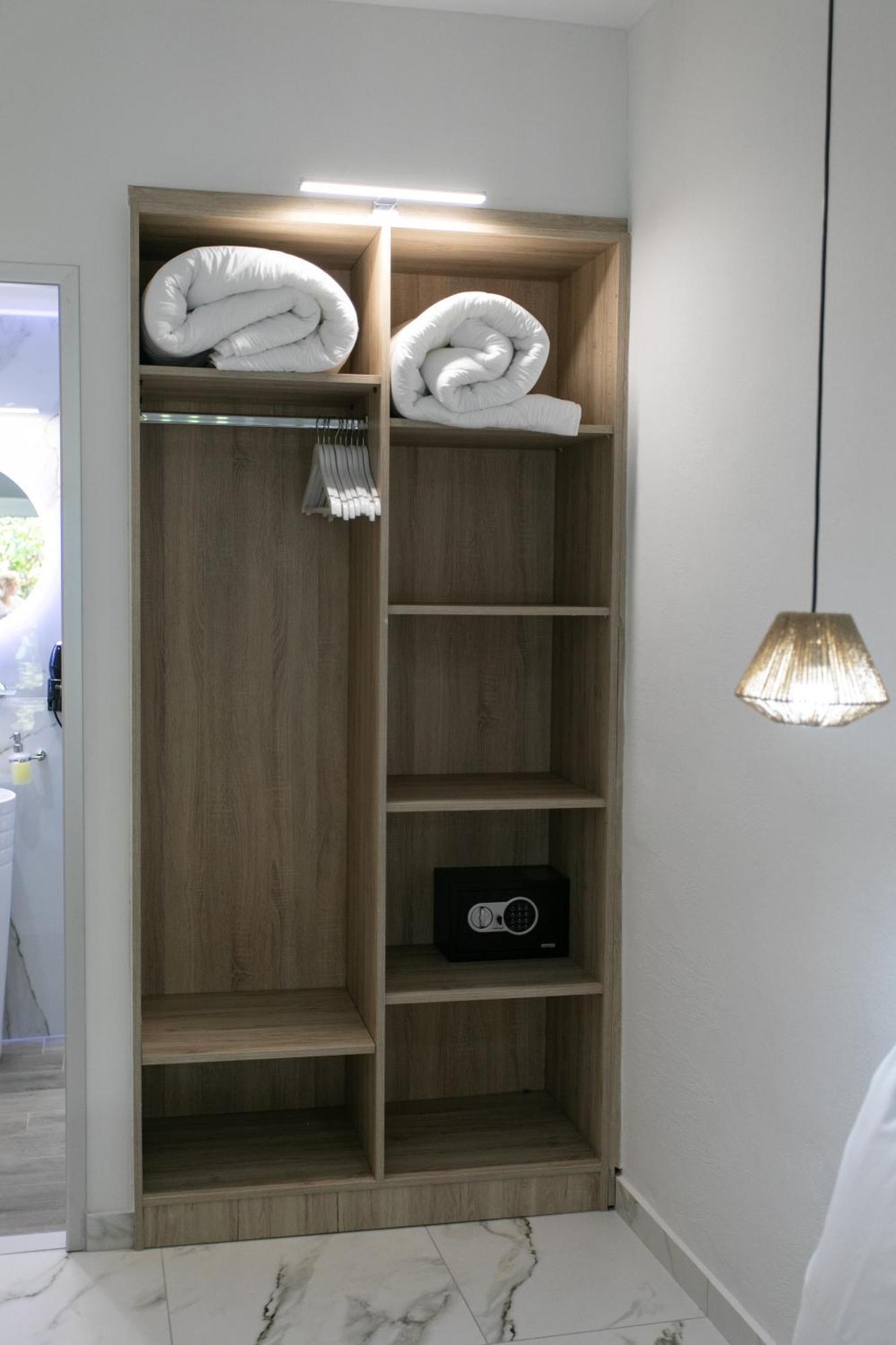 Ella Apartments 帕尔加 外观 照片